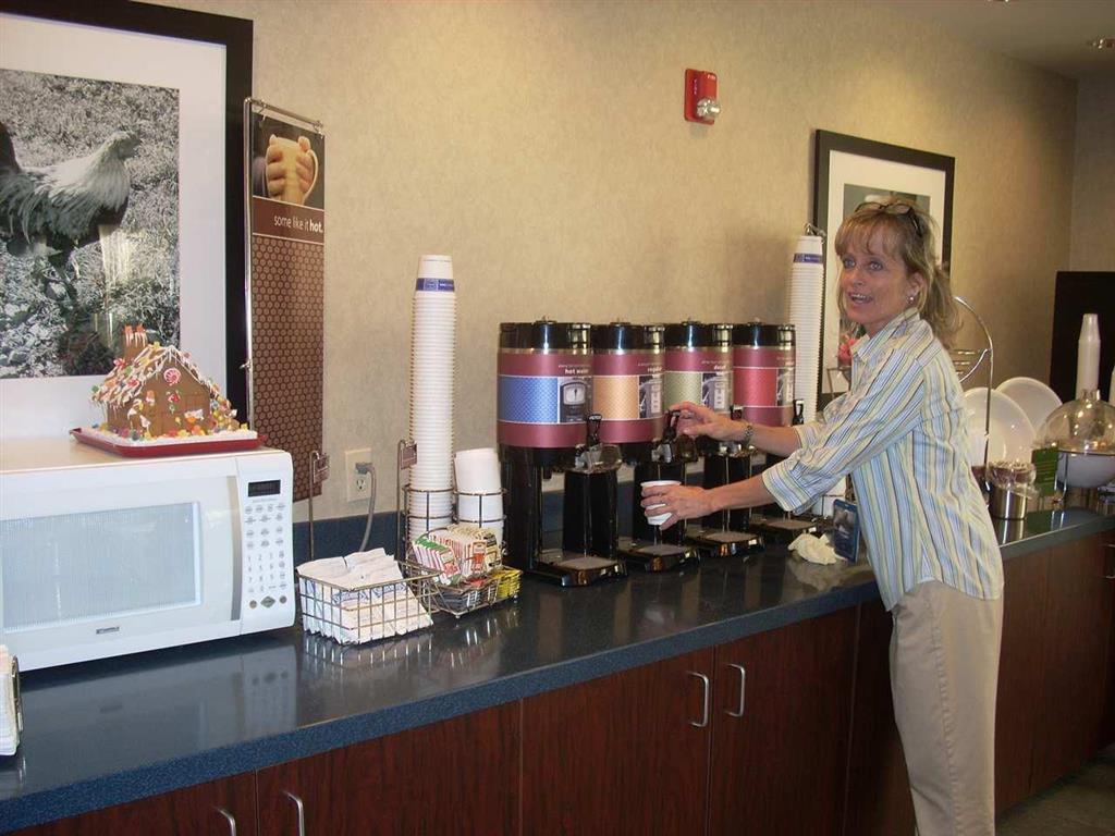 Wingate By Wyndham Buckhannon Restaurant foto